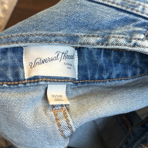 Universal Threads Long Light Wash Denim Overalls Raw Hem Stretch Blues 00/24 - Picture 6 of 8